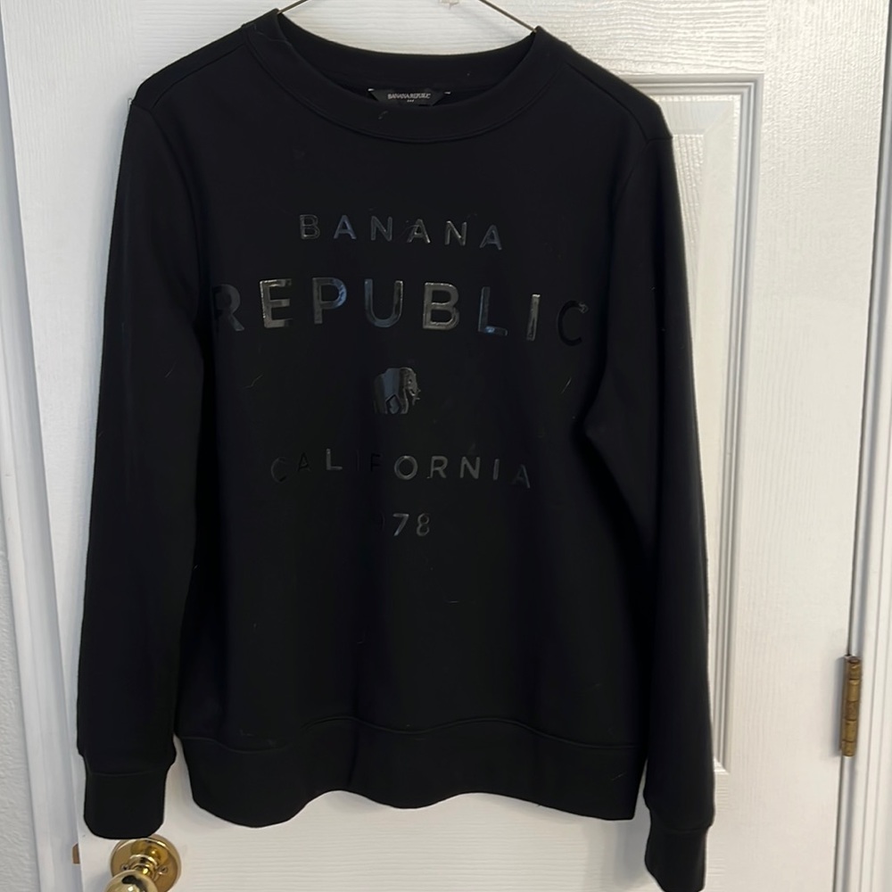 Banana Republic sweatshirt